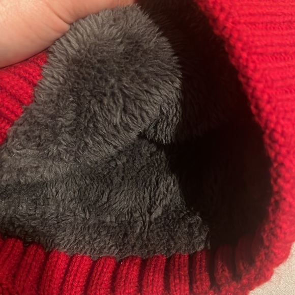 Fuzzy warm beanie - Picture 4 of 4